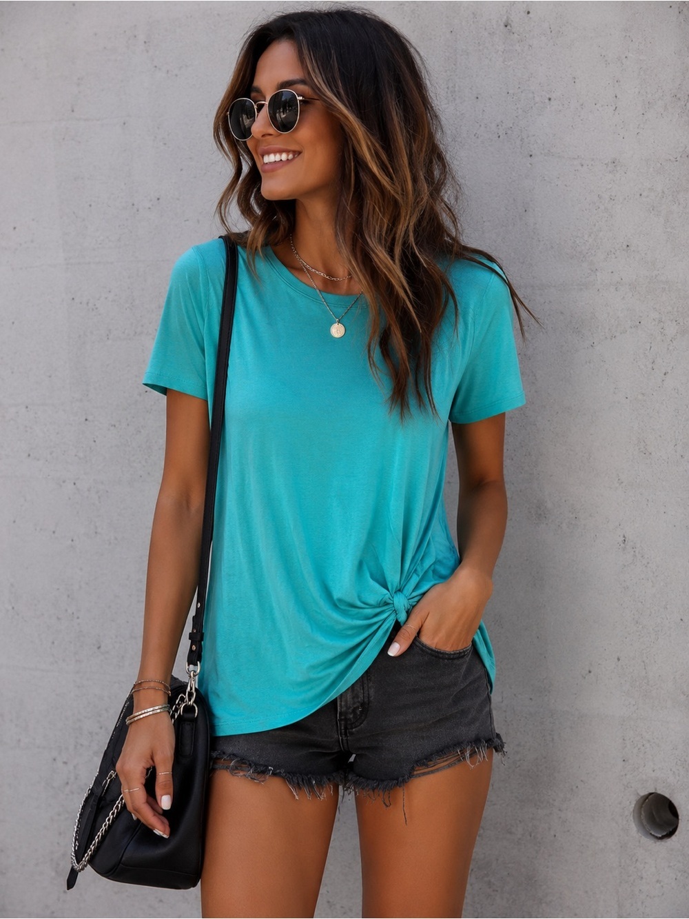 Nwot Belle by Kim Gravel Twist front Tee Blue Medium
